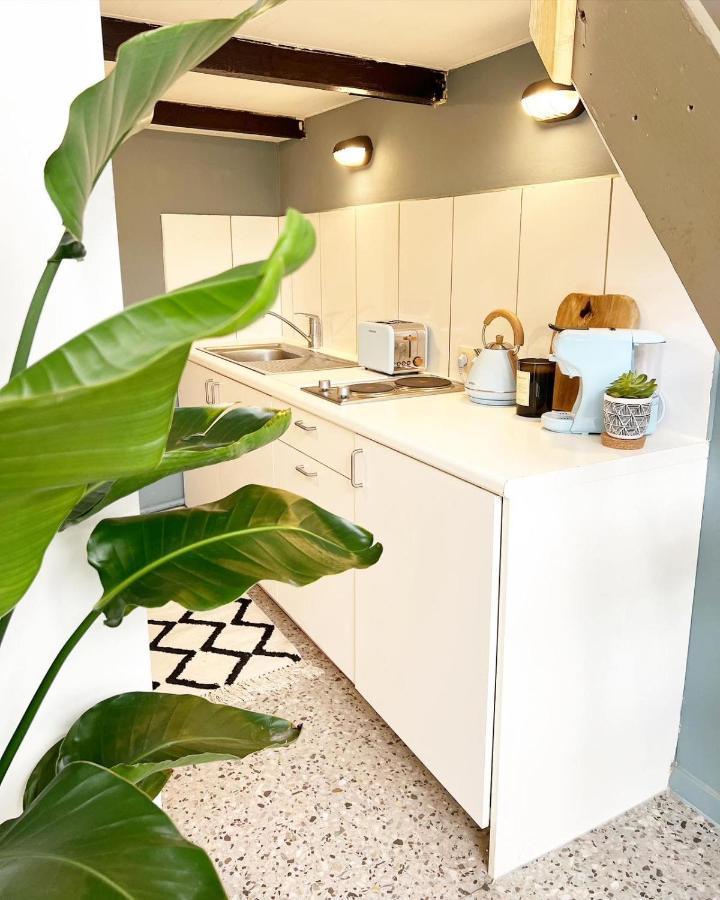 Antwerp Suites Экстерьер фото